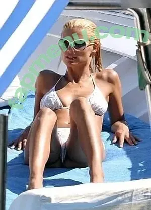 Michelle Hunziker / m_hunziker / therealhunzigram nude photo #0833