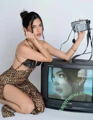 Michelle Mendizábal / mish_mend nude photo #0062