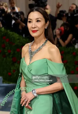 Michelle Yeoh / michelleyeoh_official nude photo #0144