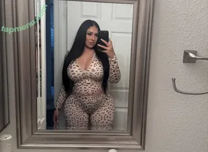  nude photo #0004