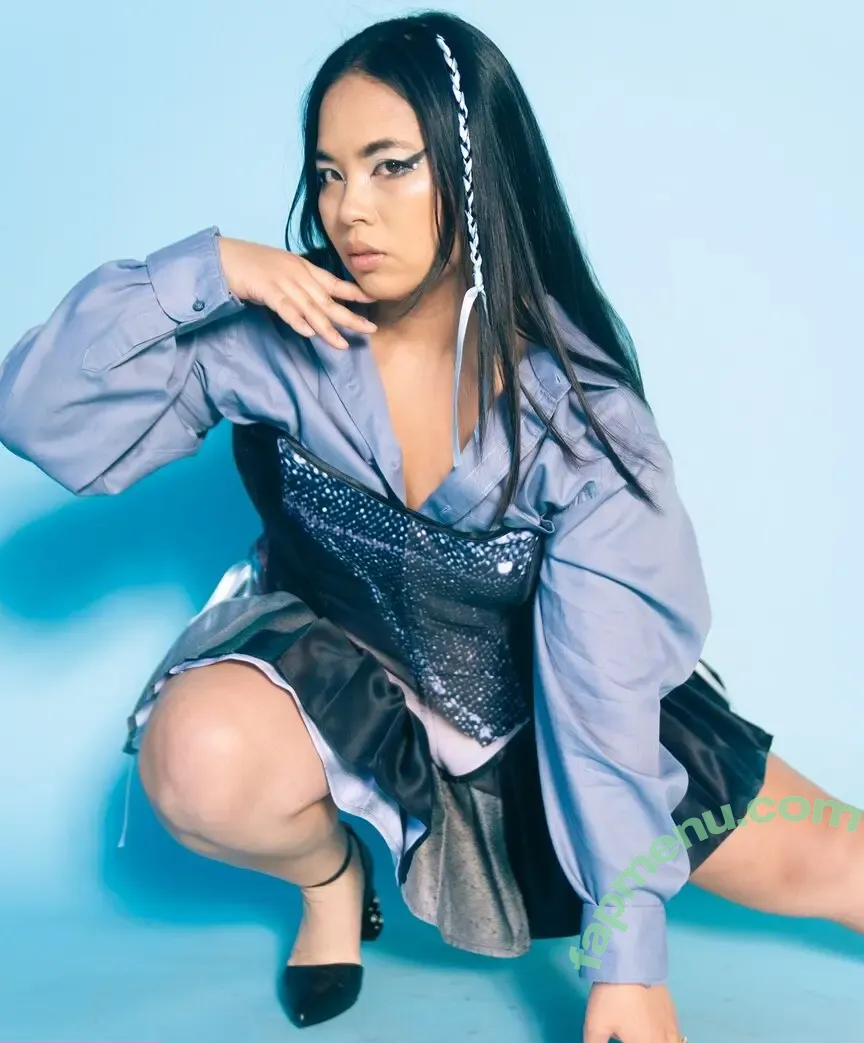 midsizeasianqueen nude photo #0034 (midsizeasianqueen)