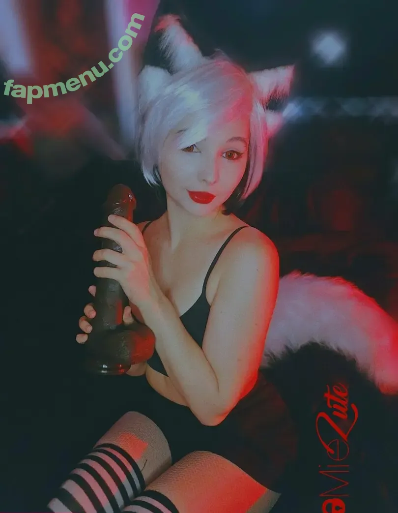 miezute nude photo #0006 (miezutecosplay)