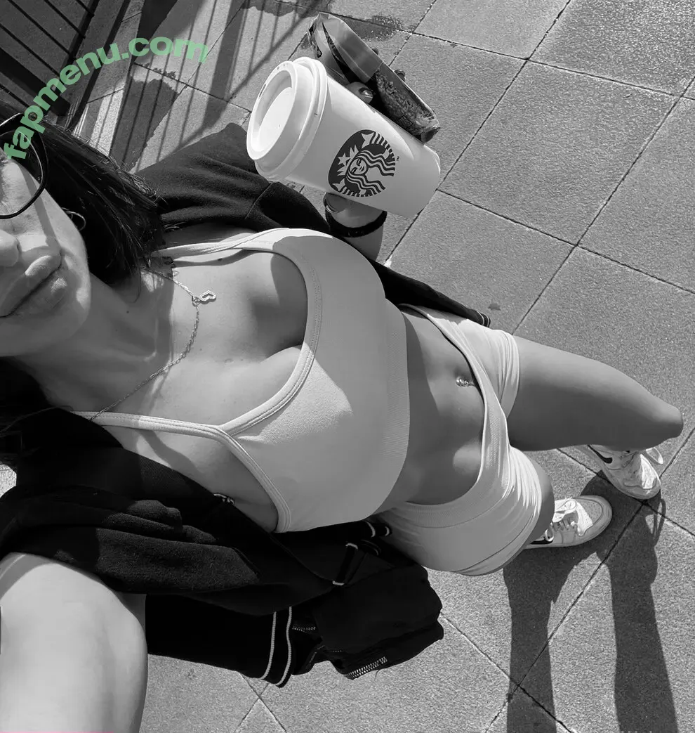 miiki.xx nude photo #0087 (mikiistar_xo)