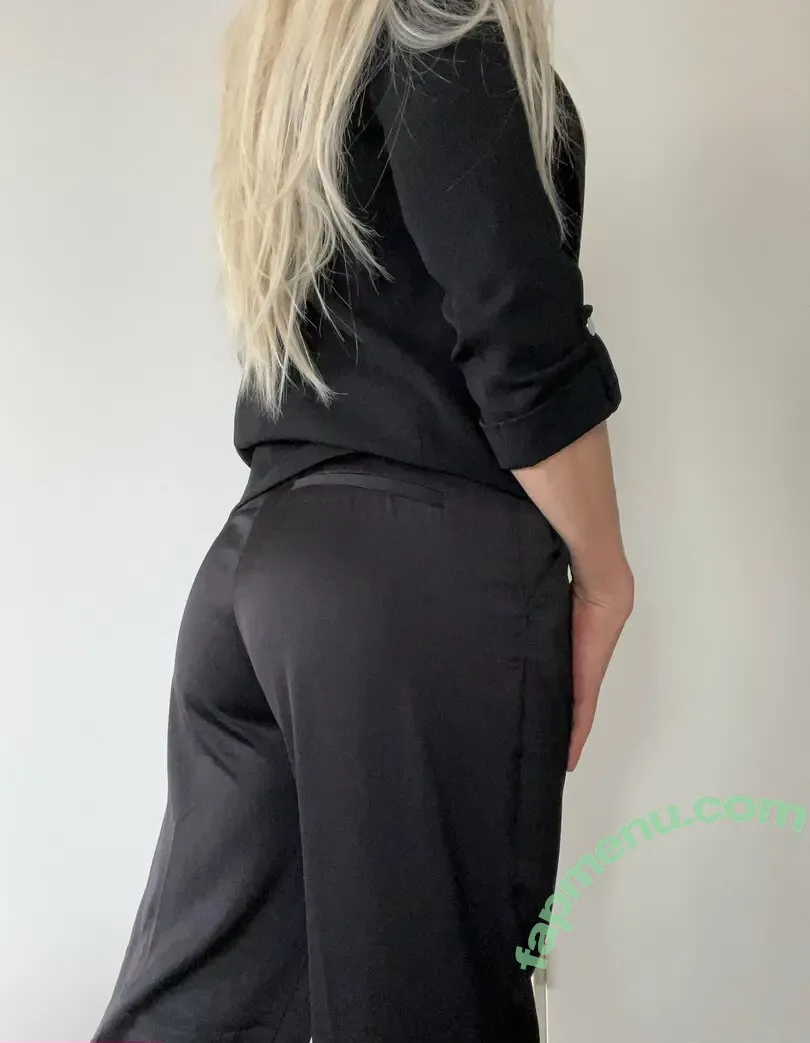 mikaela85 nude photo #0143 (mikaela85)