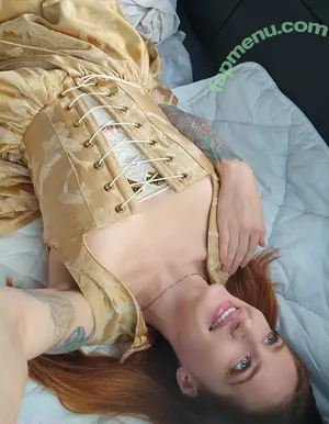 mikaylarainesfans / saveafox_rescue nude photo #0136