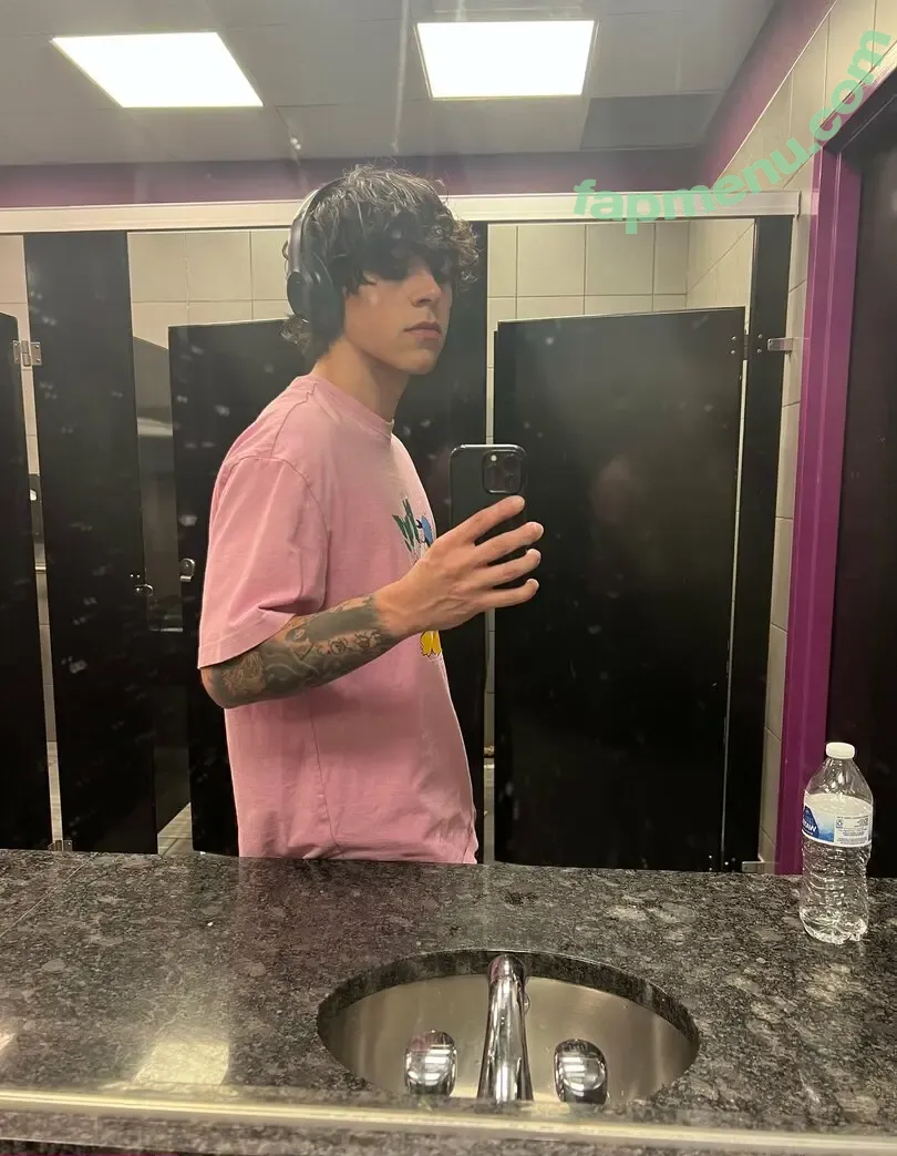 mikeybarone nude photo #0088 (mikeybarone)