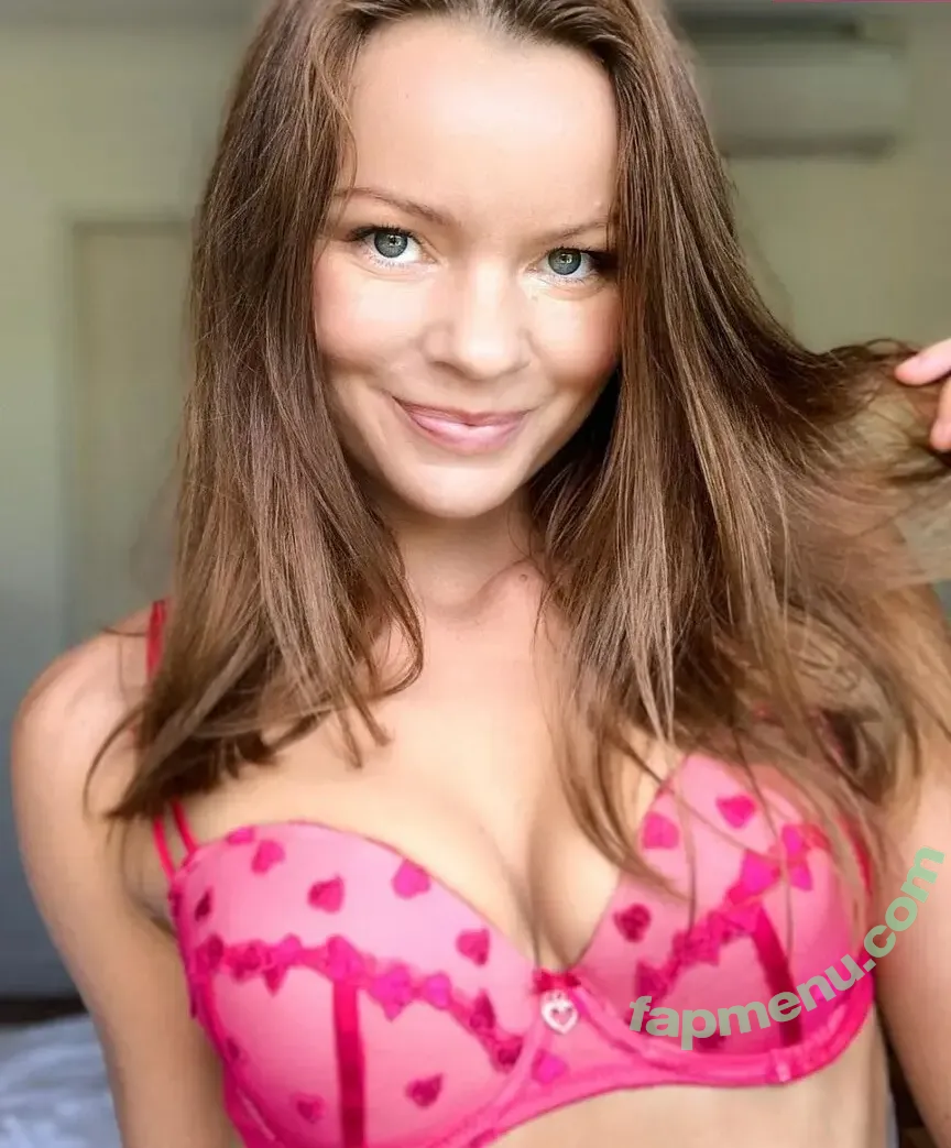 Mila Malenkov nude photo #0003 (Mila Malenkov)