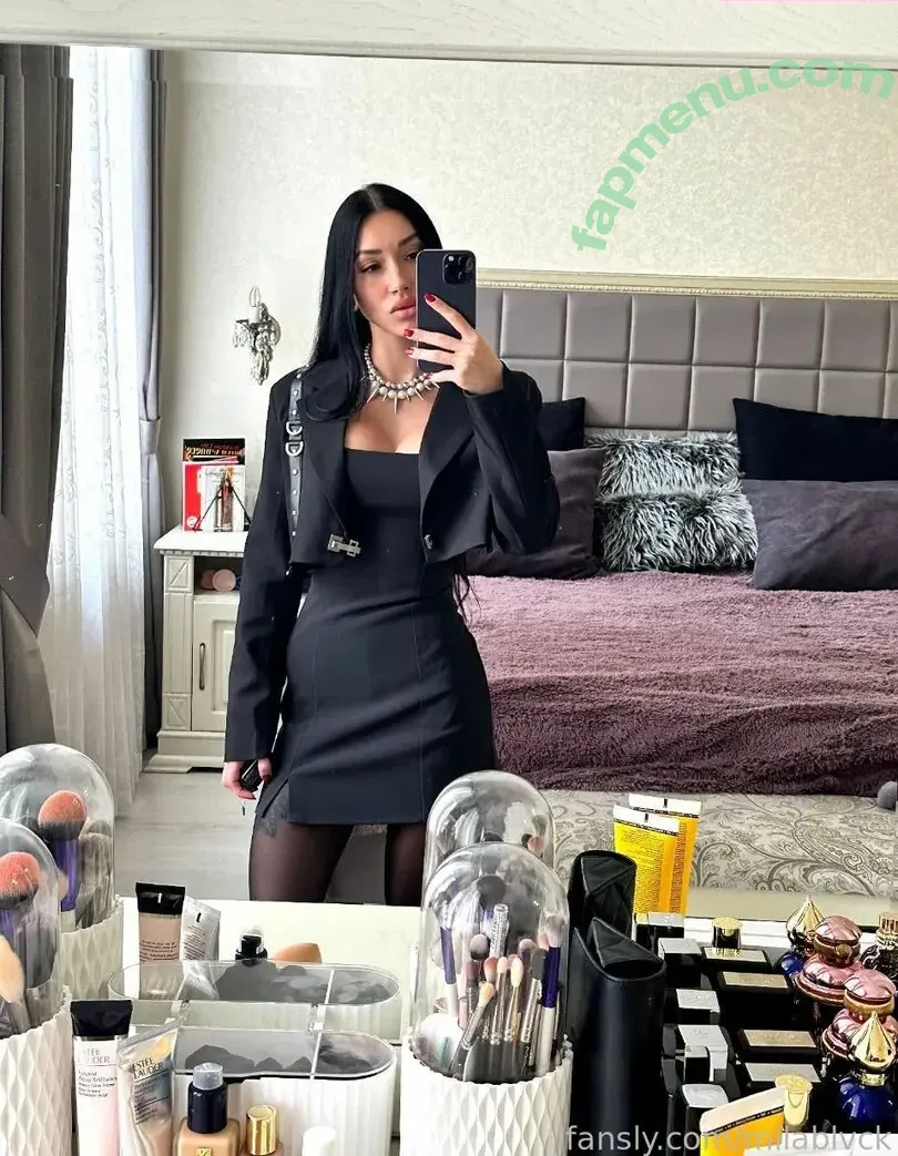 milablvck nude photo #0214 (milabl4ck / miladenver)
