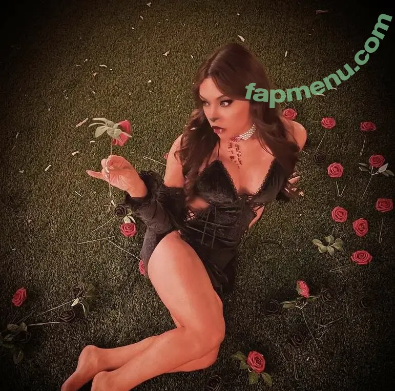 milaluna nude photo #0037 (milaluna)