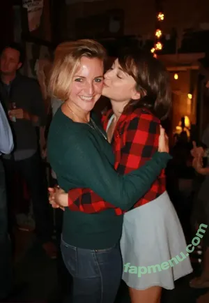 Milana Vayntrub / AT&T Girl / mintmilana nude photo #0904