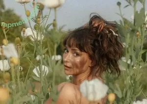Milana Vayntrub / AT&T Girl / mintmilana nude photo #0946