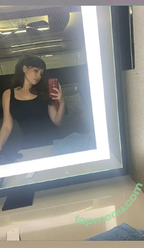 Milana Vayntrub nude photo #0889 (AT&T Girl / mintmilana)