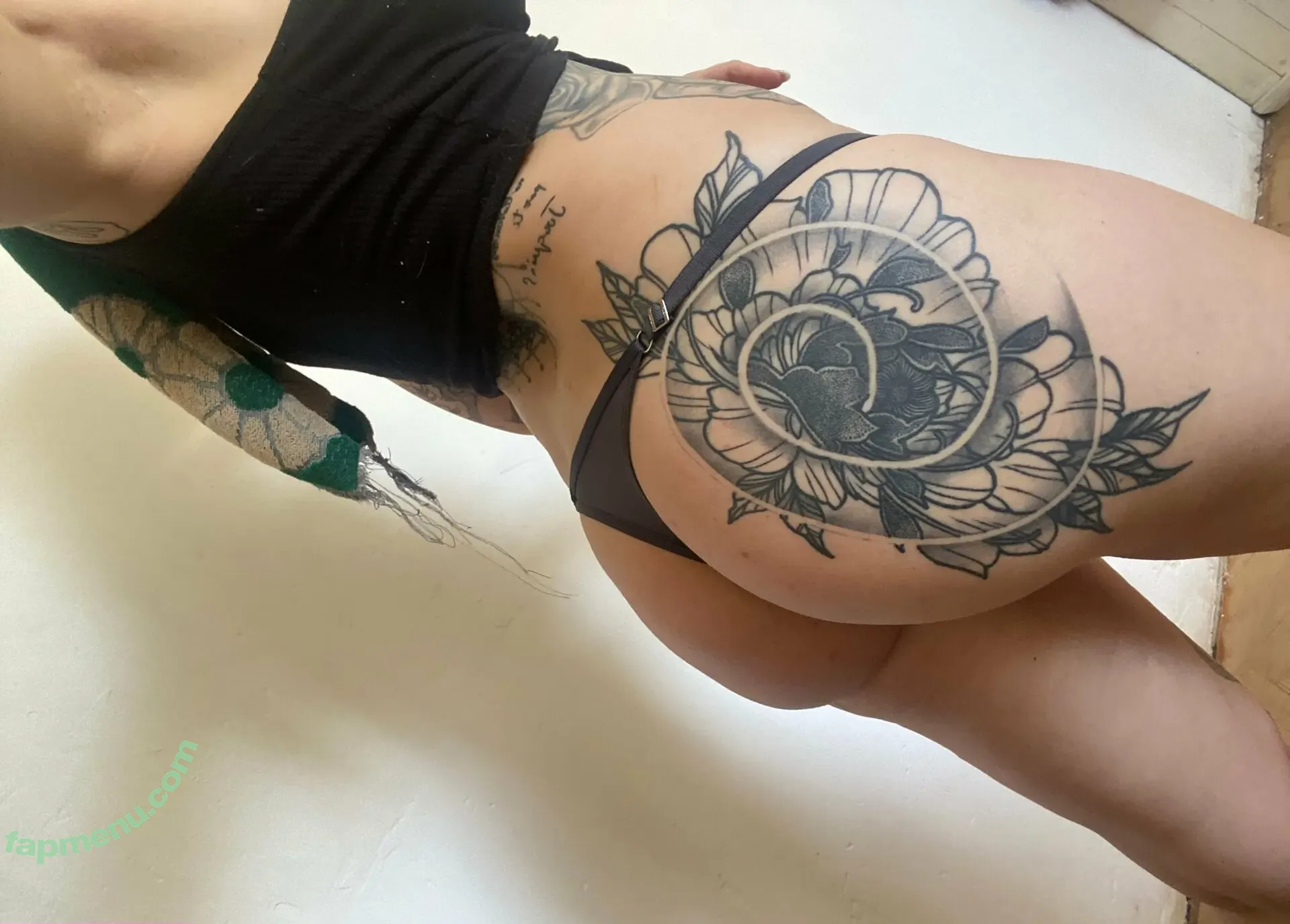 milenasdiaryy nude photo #0002 (milenasanchezx)