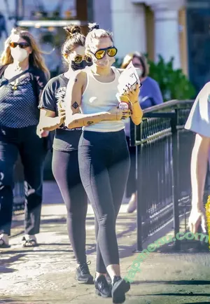 Miley Cyrus / MileyCyrus nude photo #5547