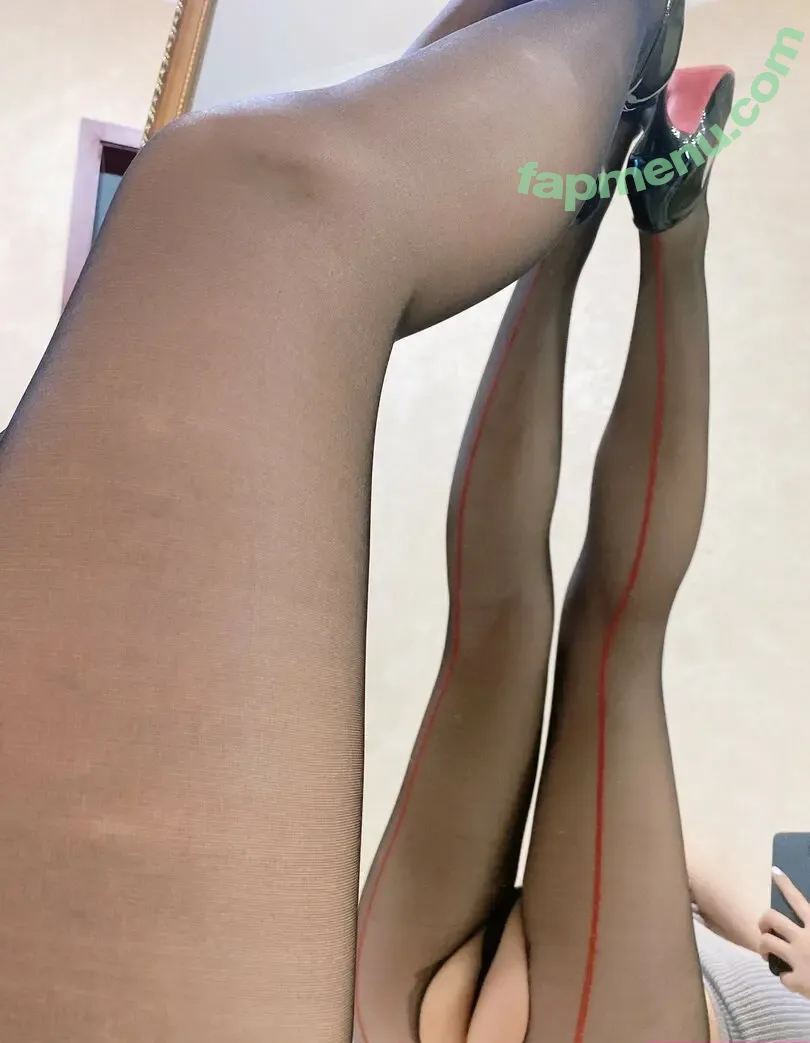 milkbabe0712 nude photo #0135 (Naibao0712 / 奶宝妹纸)