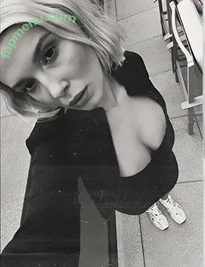 Millie Bobby Brown / milliebobbybrown nude photo #5896