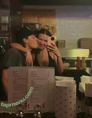 Millie Bobby Brown / milliebobbybrown nude photo #6155