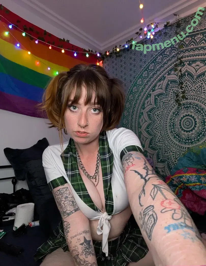 milliemoon3 nude photo #0034 (milli.moon.iii)
