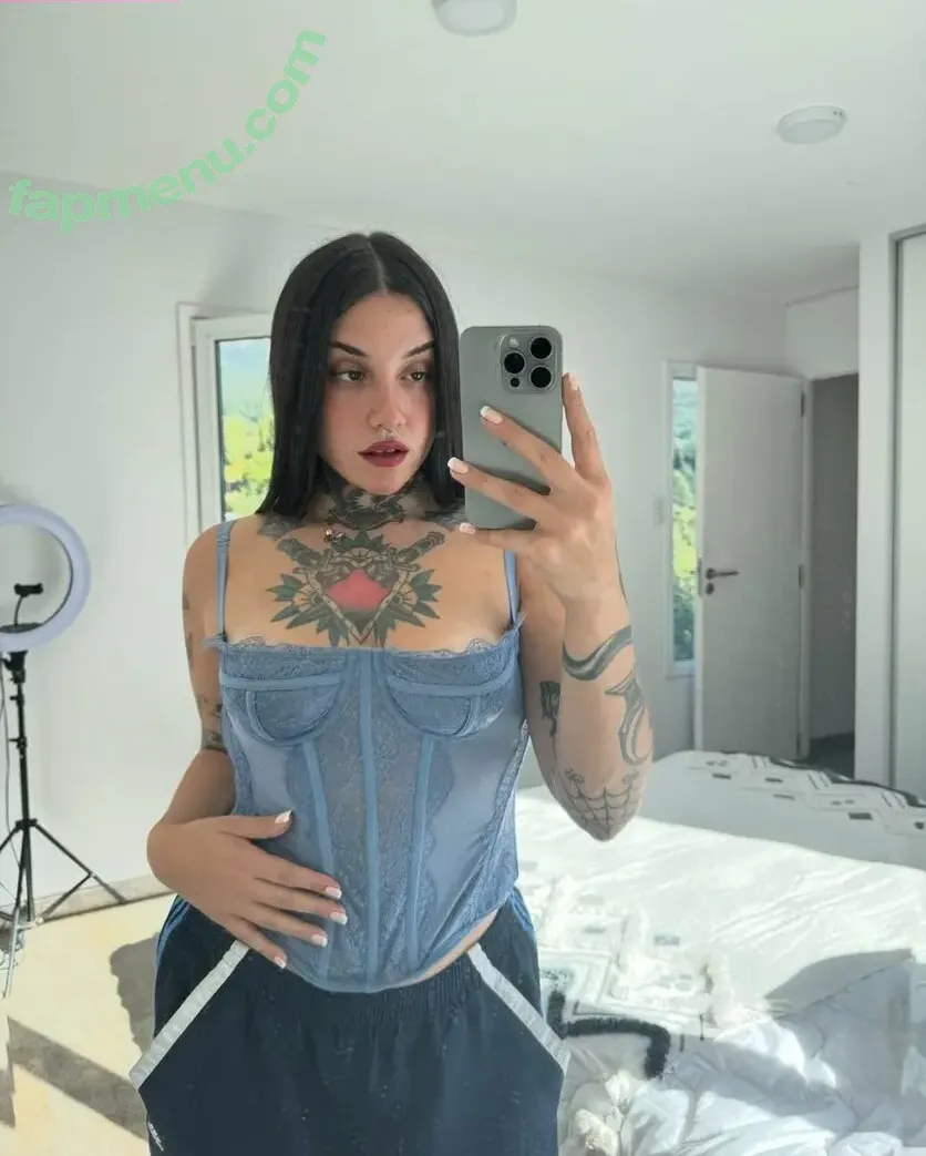Milliesugarx nude photo #0002 (Milliesugarx)