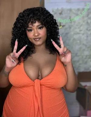 Millybunnie nude photo #0009