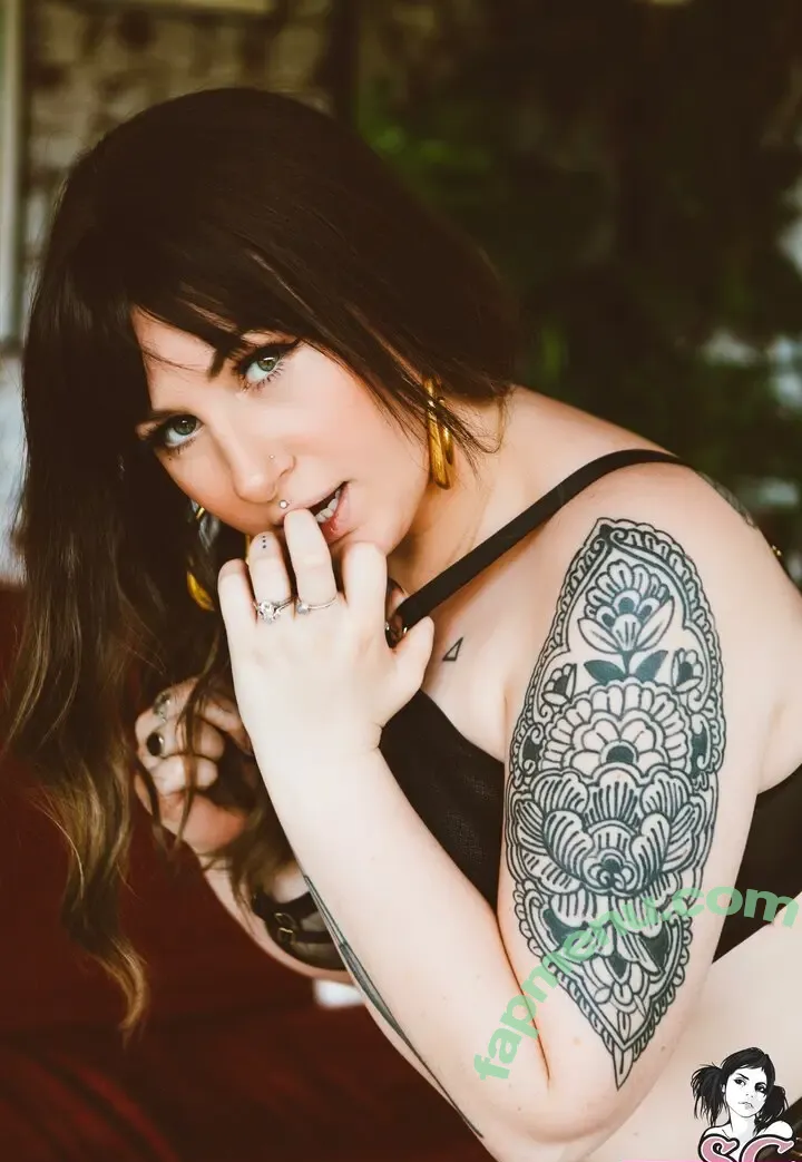 Mimi_Flowers_ MimiFlowersss nude photo #0034 (MimiFlowersss / Suicidegirls / mimi_flowers_premium / mimiflowers_official)