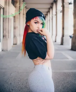  nude photo #0002