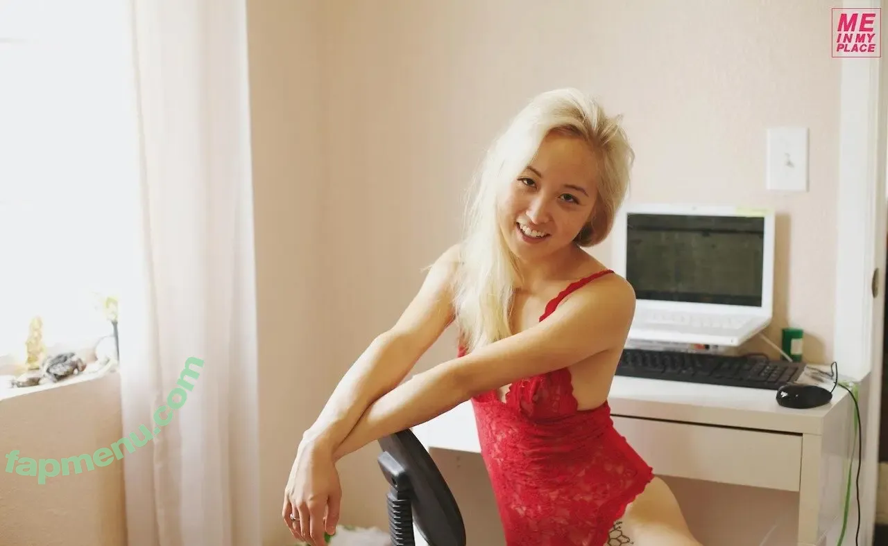 MIMP nude photo #3448 (Me In My Place / meinmyplace / u111922061)