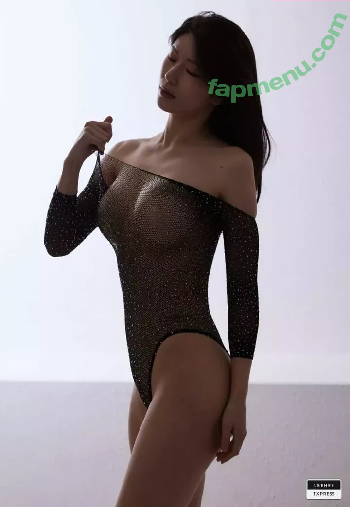 Min.E nude photo #0034 (93.sss)