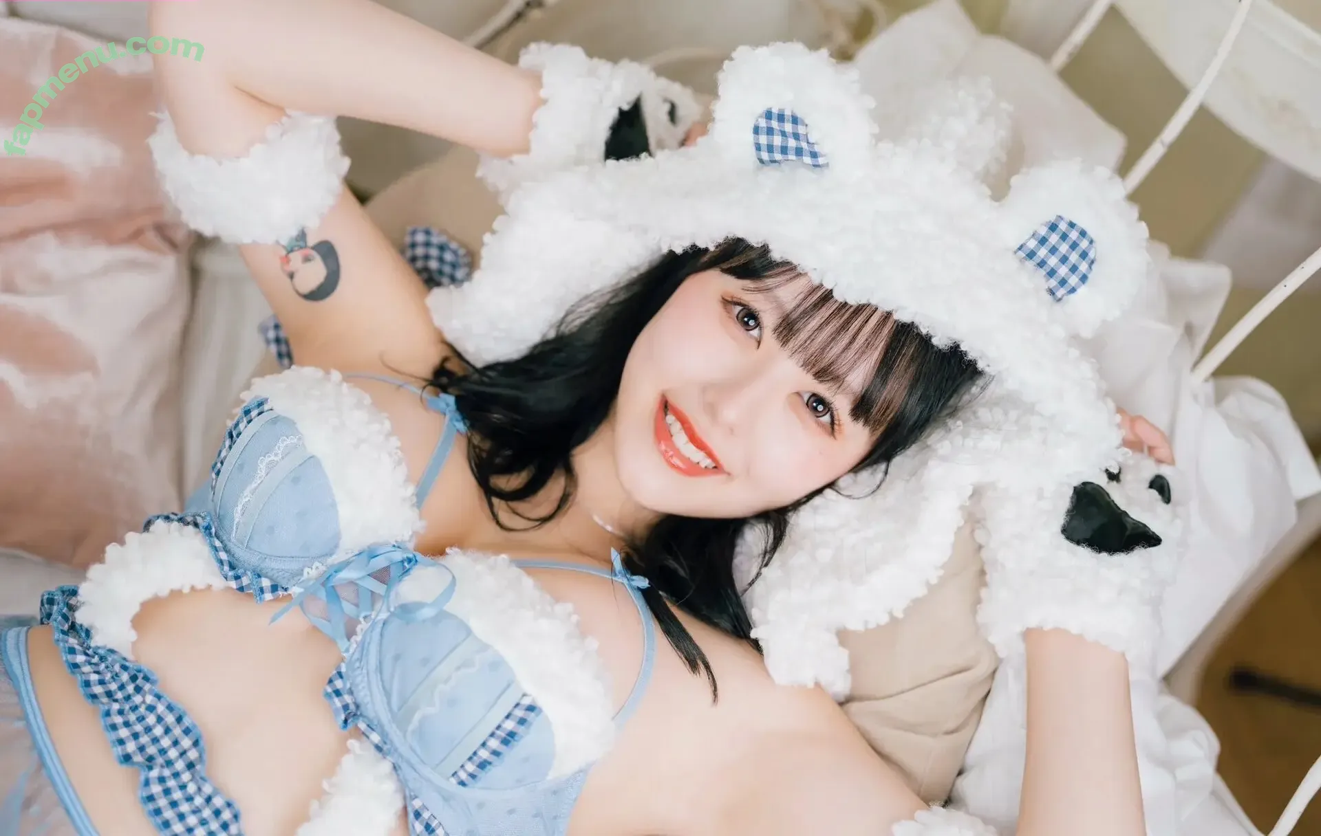 mina_pochico nude photo #0048 (Mina Pochico)