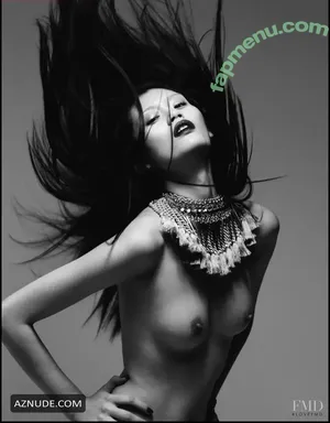  nude photo #0004
