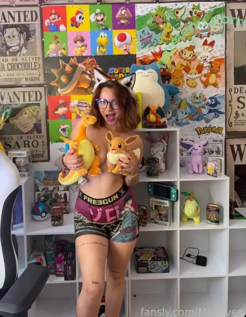 MiniEvee nude photo #0009 (MiniEvee)