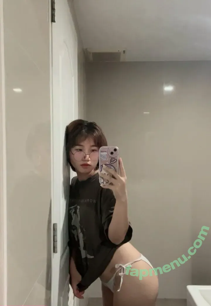 minikatuii nude photo #0002 (minikatuii)