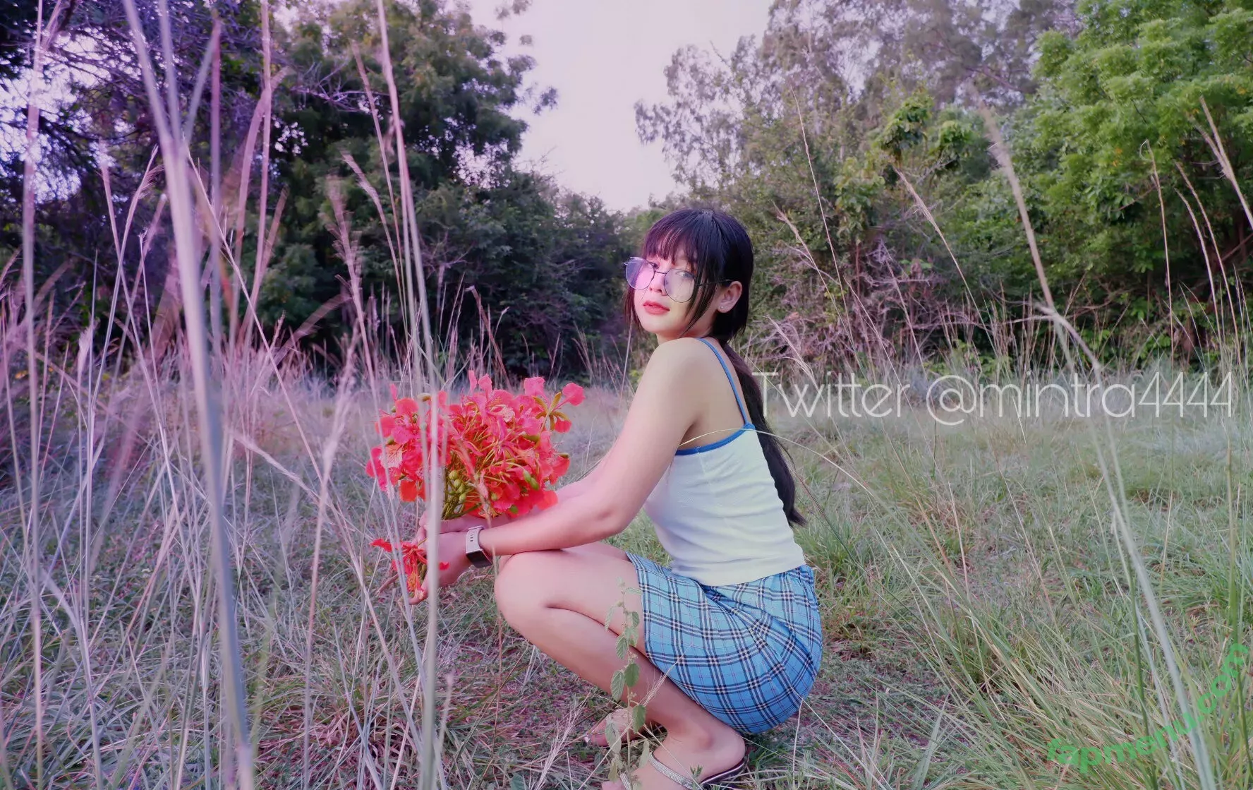 mintra4444 nude photo #0022 (mintra44444 / n.mimint)