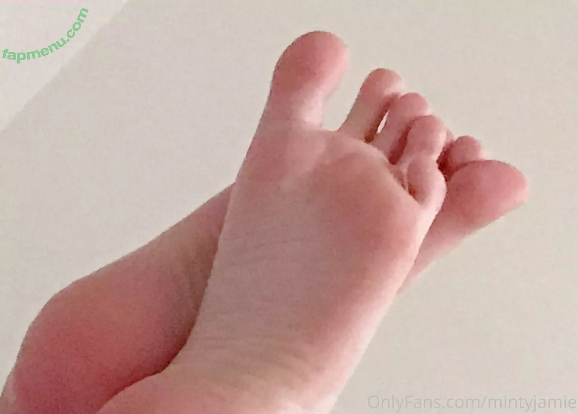 mintyjamie nude photo #0134 (mintyjar)