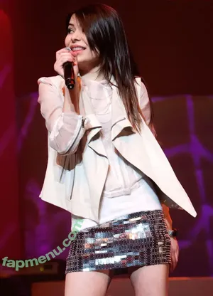 Miranda Cosgrove / MirandaCosgrove / onlyfanssz nude photo #0666