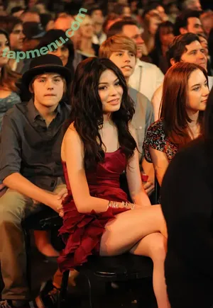 Miranda Cosgrove / MirandaCosgrove / onlyfanssz nude photo #0682