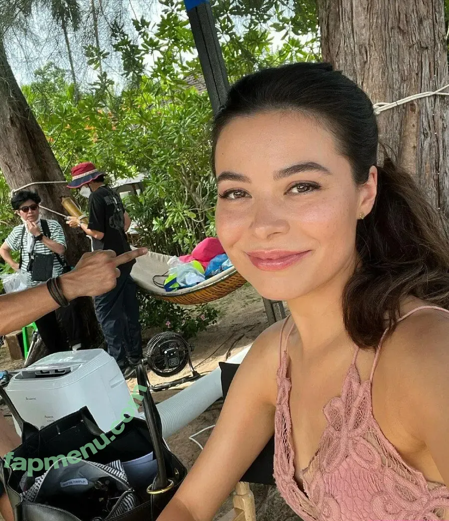 Miranda Cosgrove nude photo #0624 (MirandaCosgrove / onlyfanssz)