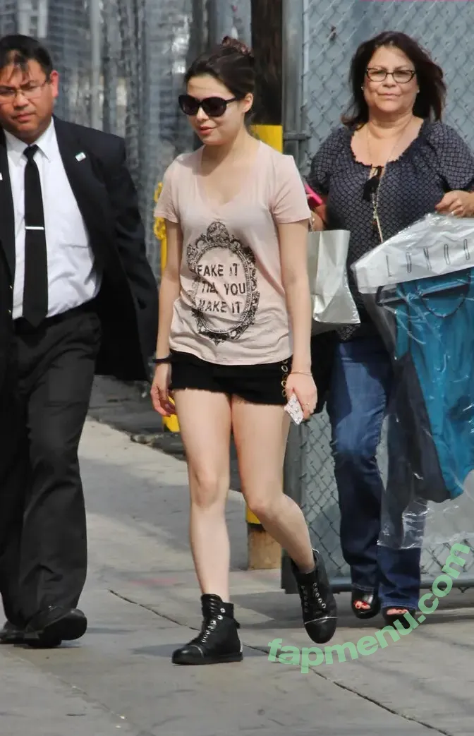 Miranda Cosgrove nude photo #0661 (MirandaCosgrove / onlyfanssz)