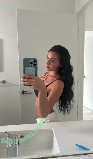 mirandahmariefree / mirandahhmarie nude photo #0007