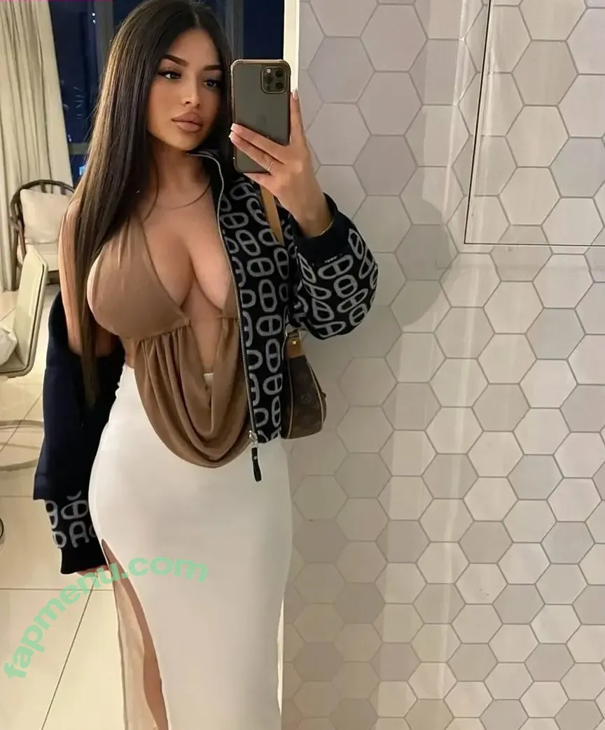 Miriam nude photo #0074 (miriamxx_x / miriamyva / miriitah)