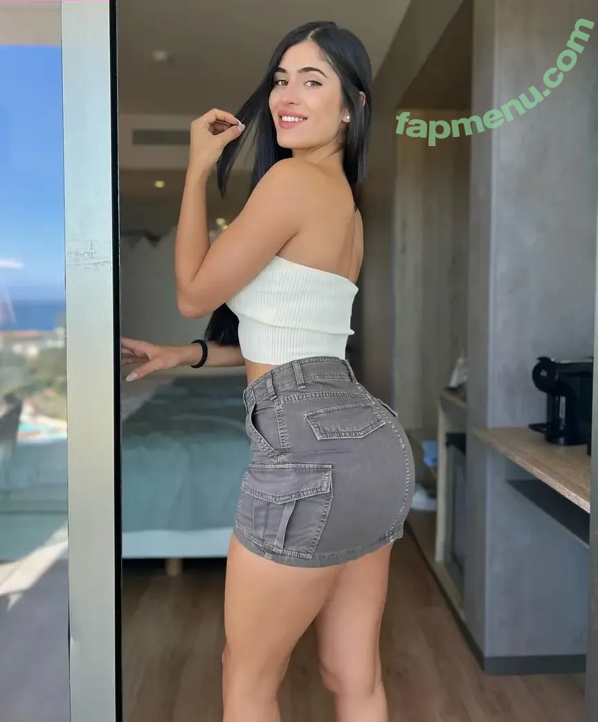 Miriam nude photo #0118 (miriamxx_x / miriamyva / miriitah)