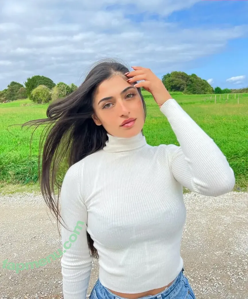 Miriam nude photo #0136 (miriamxx_x / miriamyva / miriitah)