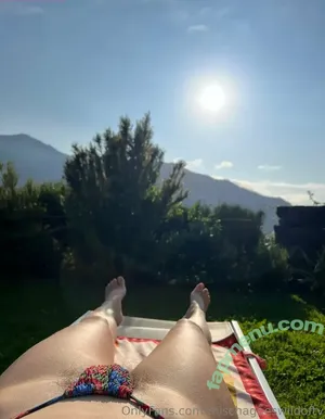 mischagoeswildoftv / mischagoeswilder nude photo #0041