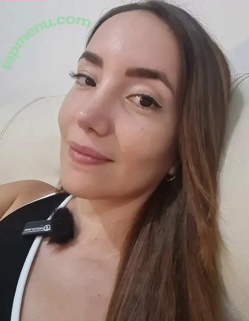 mishecomenta nude photo #0006 (mishecomenta)