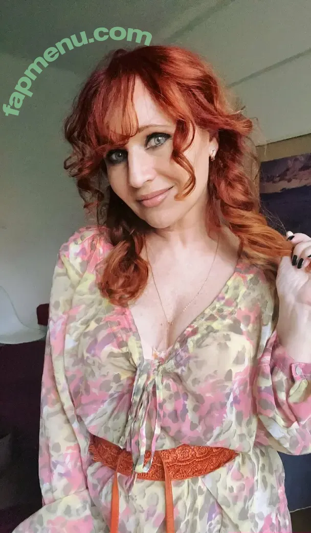 miss_bettyy nude photo #0048 (miss_bettyy)