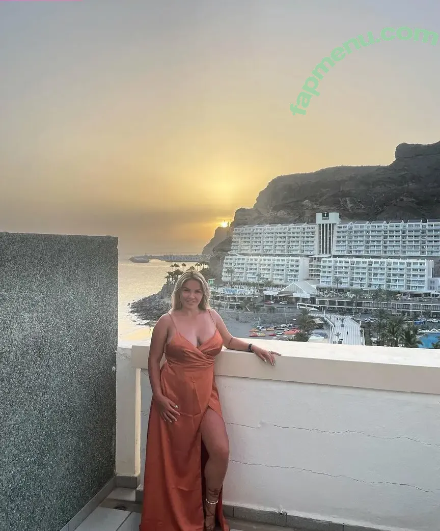 Miss Graves nude photo #0001 (Sgraves99 / siobhangraves1)