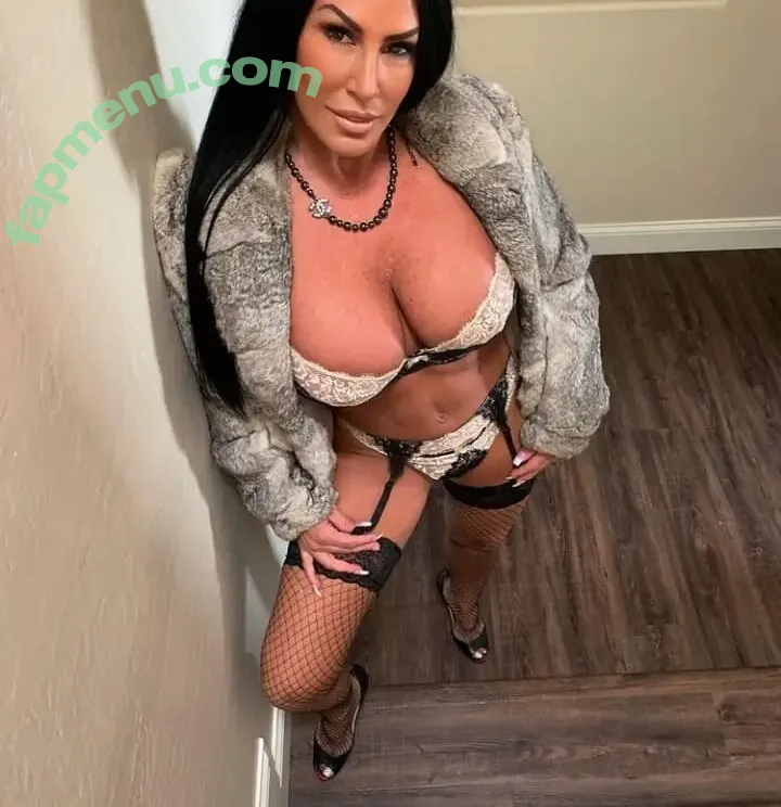 Miss Katie nude photo #0020 (misskatietx / misskatievip)