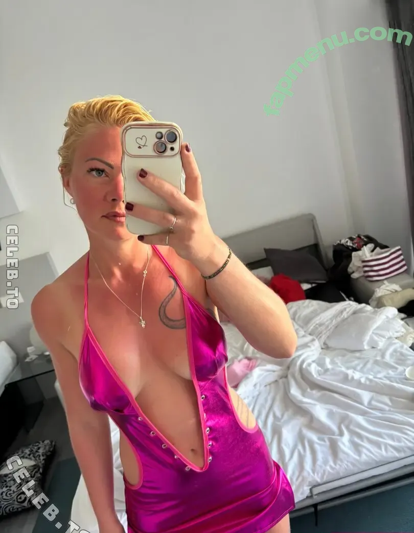 Miss_Lottie nude photo #0003 (Miss_Lottie)