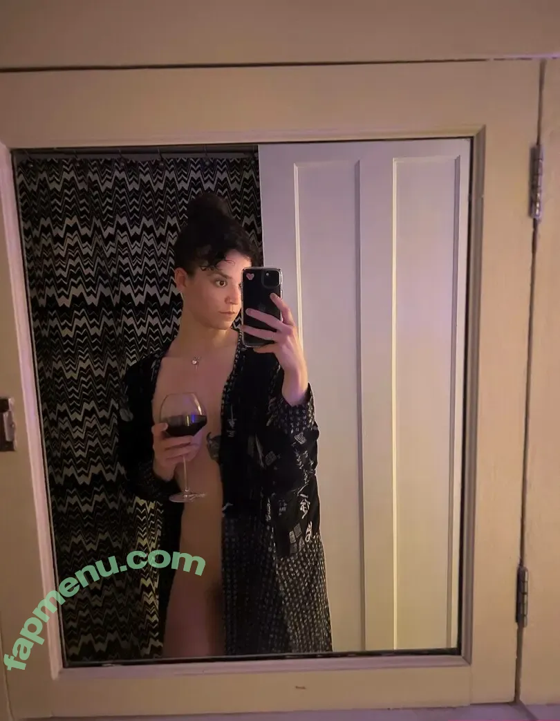 Miss Louisa nude photo #0046 (louisa.louisa / misslouisaa)