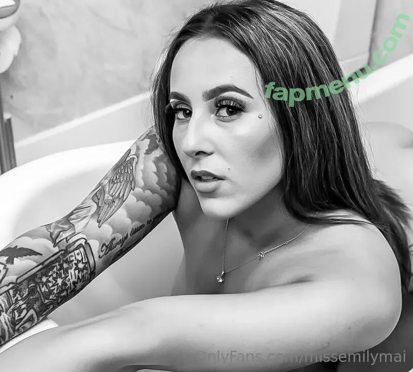 missemilymai nude photo #0009 (missemilymai)